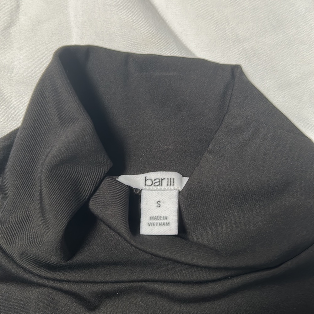 bar III essentials Deep Black Sleeveless Mock-Neck Tank Top - Picture 2 of 3